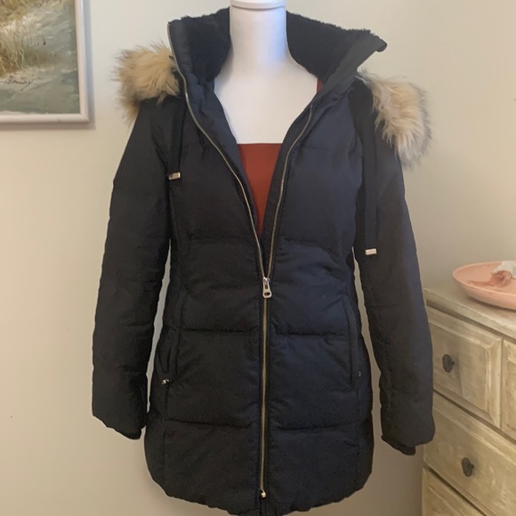 Zara Jackets & Blazers - 🌼Zara Black Puffer Coat w/ Fur trimmed removable hood. Size small